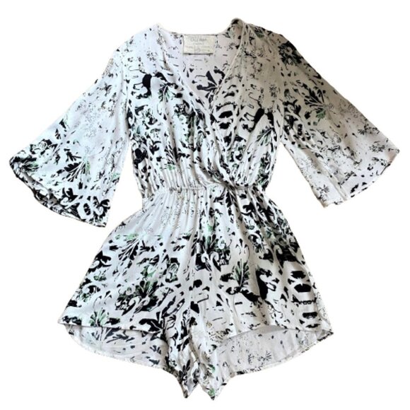 2/$40 Boho romper bell sleeve beach vibes jumpsuit - Picture 12 of 14